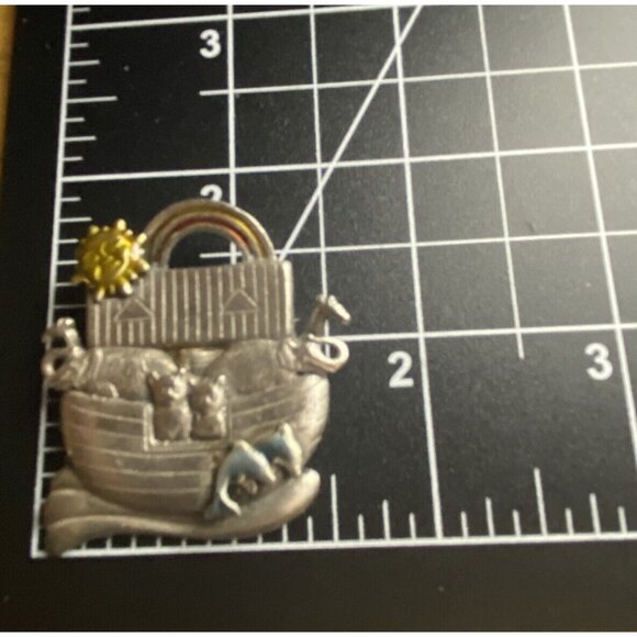 NOAH'S ARK Brooch Silver Tone Signed KC Giraffe Elephant Dolphin Cat Sun Rainbow - Picture 6 of 6